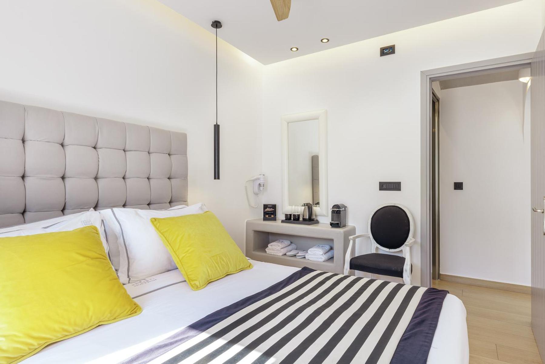 Kalisti Hotel & Suites Fira  Eksteriør billede